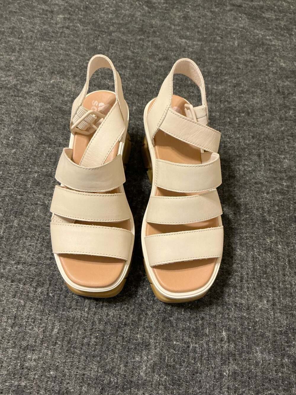 Sorel Joanie III Ankle Strap Wedge Sandal Womens Size 6 White Leather